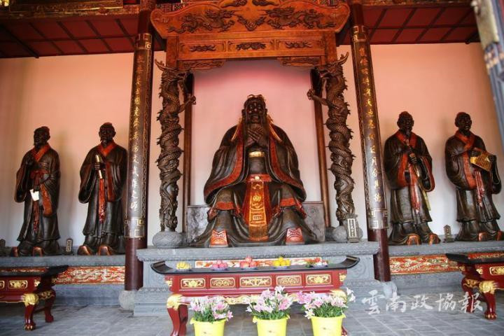 政協助力 云南建成全國最大孔子銅像